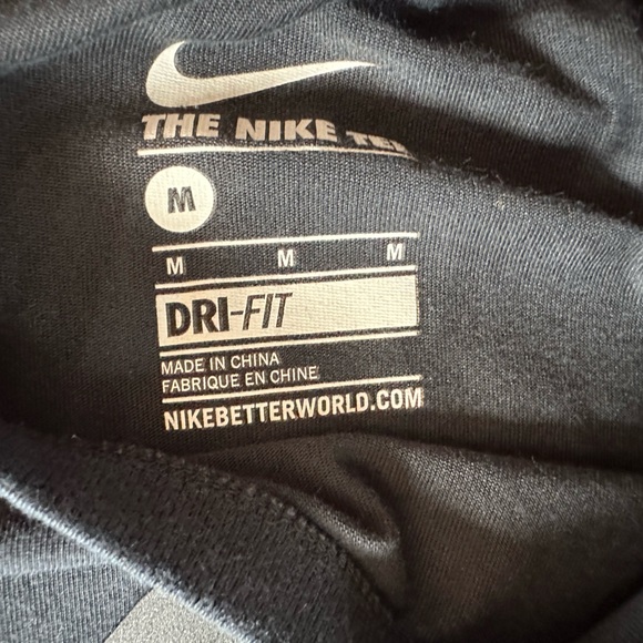 The Nike Tee Dri-Fit Black Team USA Tee size Medium - Picture 3 of 3